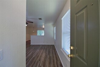 16418 Hamilton Point Cir in Manor, TX - Building Photo - Building Photo