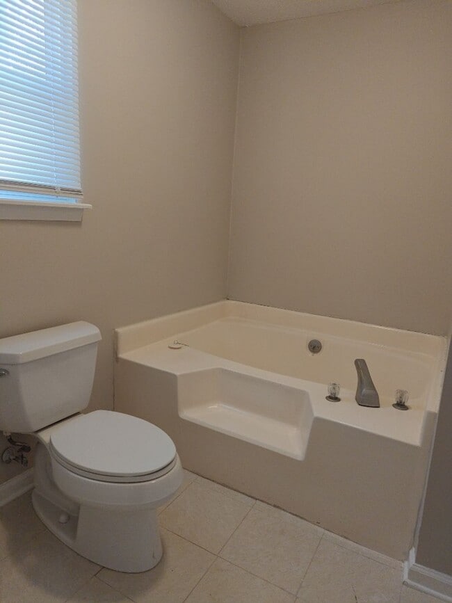 5183 Fairington Dr in Evans, GA - Building Photo - Building Photo