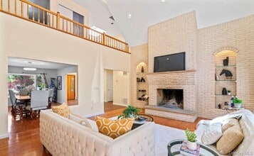 42 Titus Rd in Glen Cove, NY - Building Photo - Building Photo