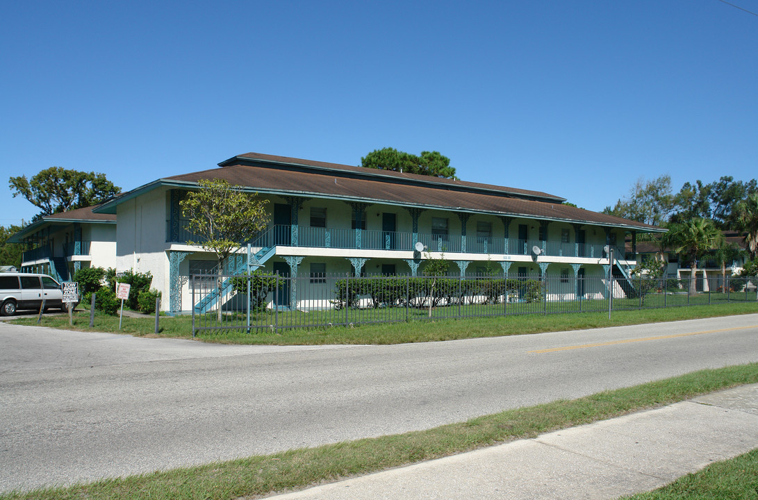 Pineaire Apartments in Sanford, FL - Foto de edificio