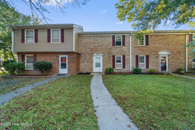 property at 103 King George Ct