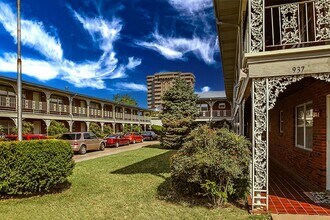 King's Apartments in Springfield, MO - Building Photo - Building Photo