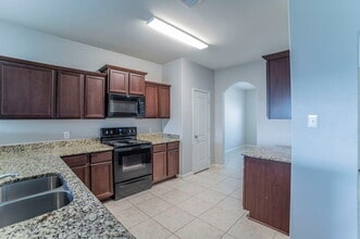 6220 Obsidian Creek Dr in Fort Worth, TX - Building Photo - Building Photo