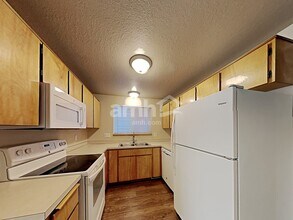 16979 SW Steele Way in Beaverton, OR - Building Photo - Building Photo