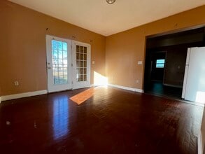 914 Bullitt Ave SE in Roanoke, VA - Foto de edificio - Building Photo