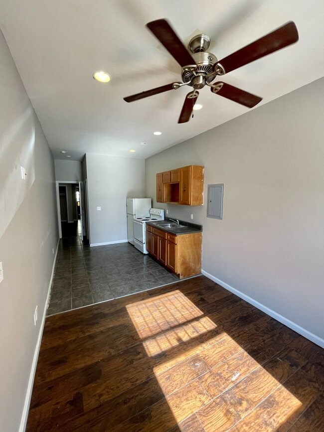 property at 2131 E Tioga St