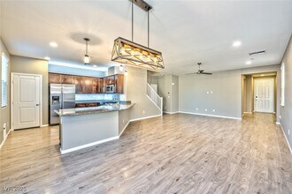 914 Harbor Ave in Henderson, NV - Building Photo - Building Photo