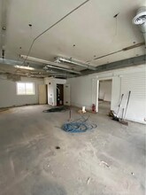 11315 E US Hwy 40 in Independence, MO - Building Photo - Building Photo