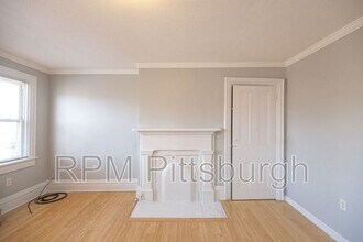 1908 Wharton St in Pittsburgh, PA - Building Photo - Building Photo