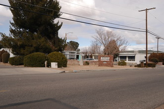 Grandview Mobile Manor in Hesperia, CA - Foto de edificio - Building Photo