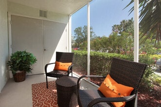 Coral Club Apartment Homes in Bradenton, FL - Foto de edificio - Building Photo