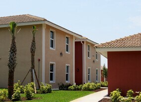 27420 Palmesta Cir, Unit 9 in Bonita Springs, FL - Building Photo