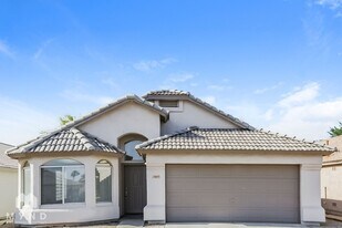 1045 W Todd Dr in Tempe, AZ - Building Photo