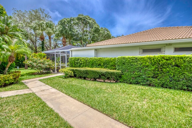 4101 Water Oak Ct in Palm Beach Gardens, FL - Building Photo - Building Photo