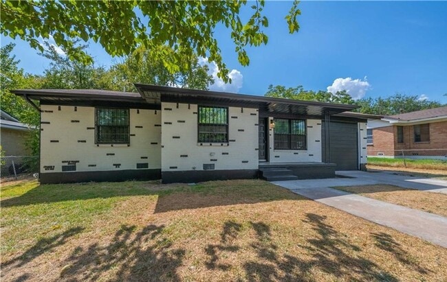 property at 1407 Connell Dr