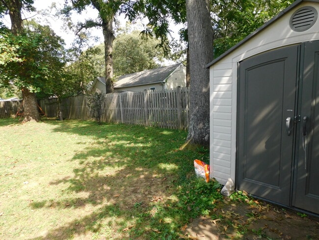 property at 611 Center Dr