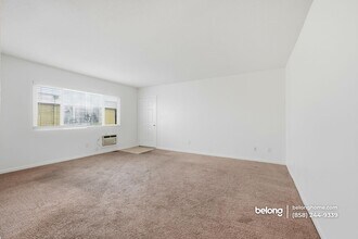 6666 Beadnell Way in San Diego, CA - Building Photo - Building Photo