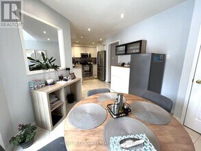 11 Cape Verde Way in Toronto, ON - Building Photo - Building Photo