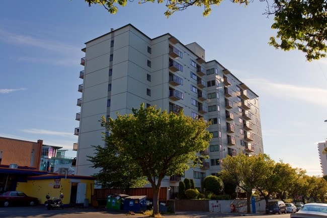 Tara Place Apartments