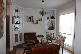 420 E Franklin St in Grapevine, TX - Building Photo - Building Photo