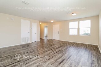 2807 Amber Waves Ln in Lancaster, TX - Building Photo - Building Photo