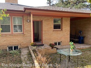 138 W Uintah St in Colorado Springs, CO - Building Photo - Building Photo