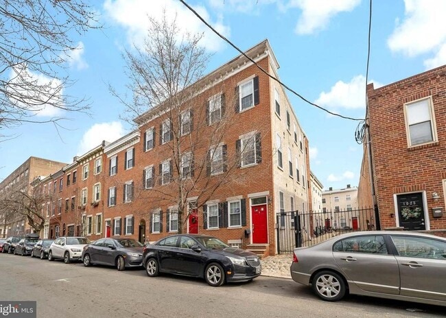 1027 N 4th St, Unit Q