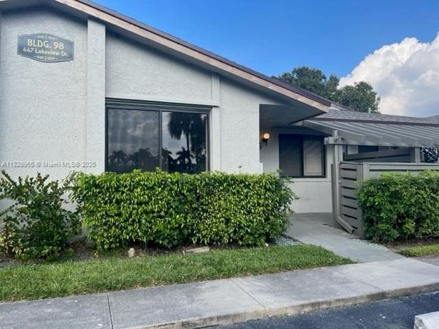 property at 447 Lakeview Dr