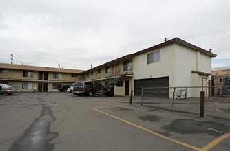5503-5509 Maywood Ave in Maywood, CA - Foto de edificio - Building Photo