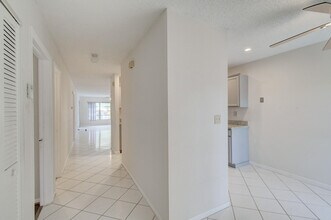 5710 Princess Palm Ct in Delray Beach, FL - Building Photo - Building Photo
