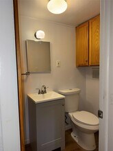 198 Kings Ferry Rd in Montrose, NY - Building Photo - Building Photo