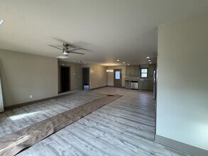 118 Dobbins Cir in Griffin, GA - Building Photo - Building Photo