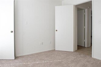 12336 Ferris Creek Ln in Dallas, TX - Building Photo - Building Photo