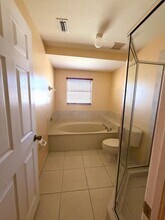 8891 SW 223rd Ter in Cutler Bay, FL - Foto de edificio - Building Photo