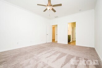 424 Freeport Wy in Mcdonough, GA - Foto de edificio - Building Photo