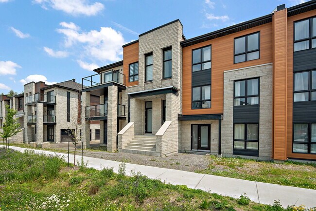 350 rue Angele-Chartrand, Unit 2b2b in Laval, QC - Building Photo - Building Photo