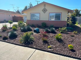 412 Rosemont Dr in Santa Clara, CA - Building Photo