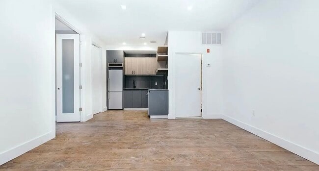 294 Powers St, Unit 1B