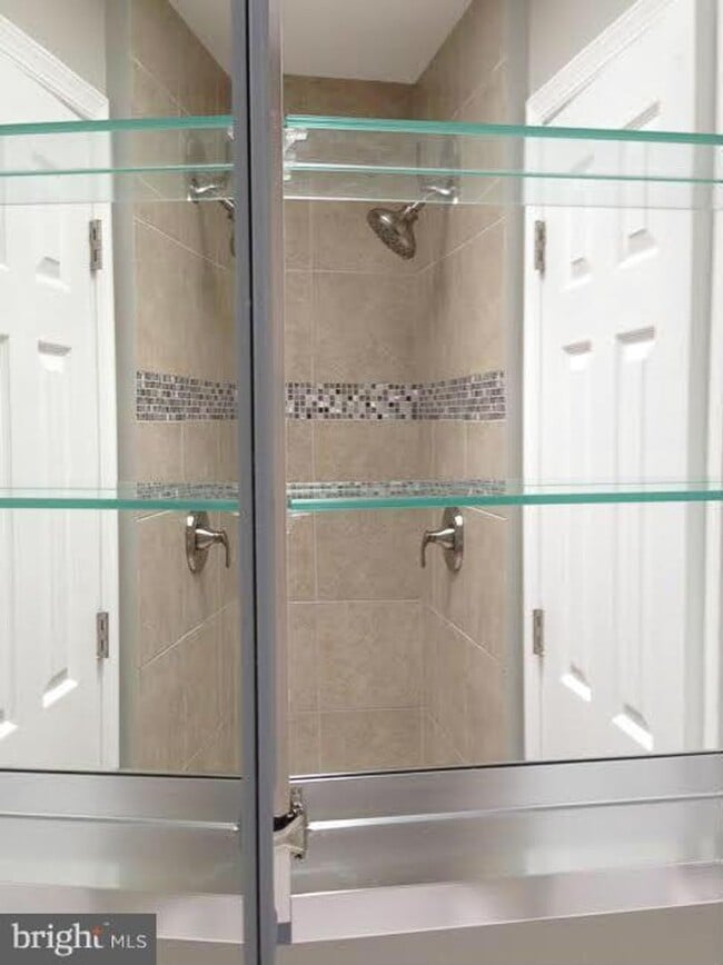 111 Upmanor Rd in Baltimore, MD - Building Photo - Building Photo