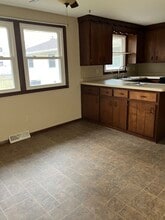 1525 Commanche Ave in Ashwaubenon, WI - Building Photo - Building Photo