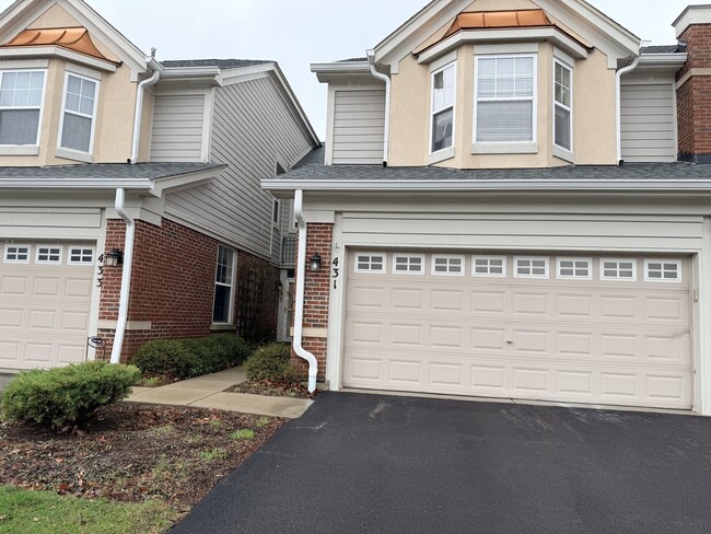 431 Pine Lake Cir in Vernon Hills, IL - Building Photo - Building Photo