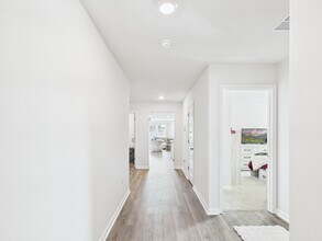 8775 Clearbrook Dr in Milton, FL - Building Photo - Building Photo