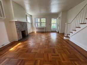 2015 Wightman St in Pittsburgh, PA - Building Photo - Building Photo