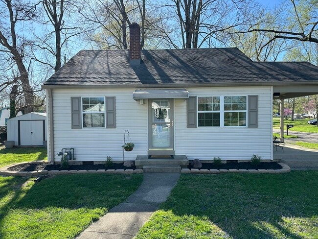 property at 10201 Woodlawn Ave