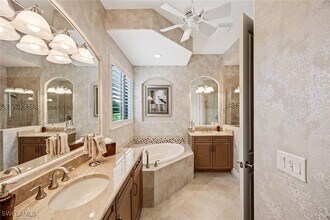 6255 Brunello Ln in Naples, FL - Building Photo - Building Photo