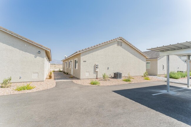 1641 S Dandelion St in Pahrump, NV - Building Photo - Building Photo