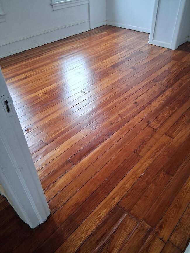 17 W Madison Ave in Collingswood, NJ - Foto de edificio - Building Photo