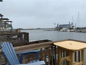15325 Bonasse Ct in Corpus Christi, TX - Foto de edificio - Building Photo