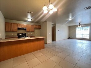 1132 Remington Dr, Unit B in Springdale, AR - Building Photo - Building Photo