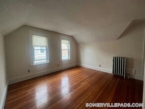 186 Powder House Blvd in Somerville, MA - Foto de edificio - Building Photo